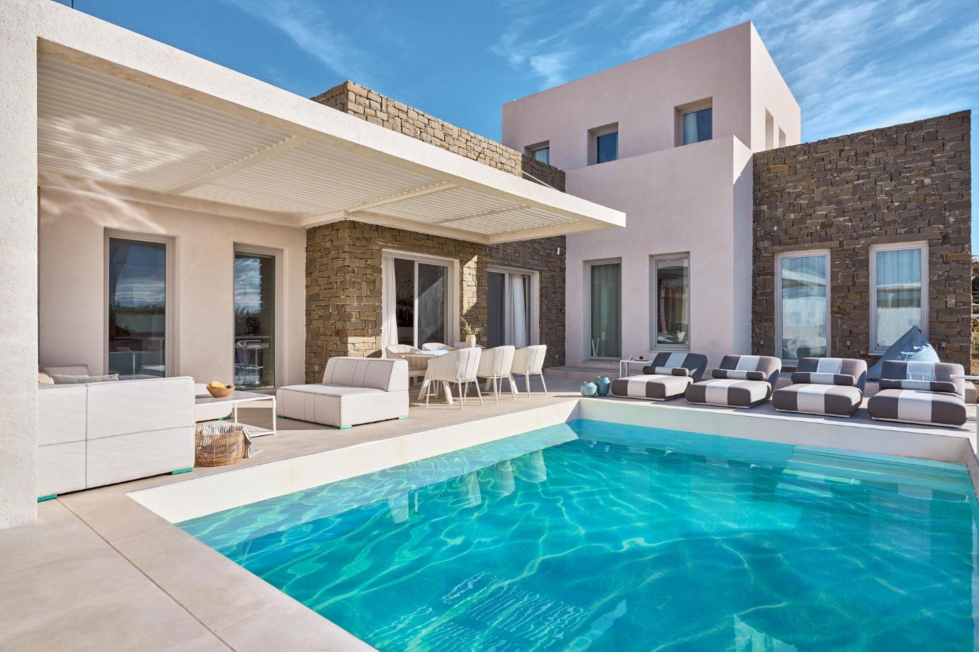 Helius Villa Alikí